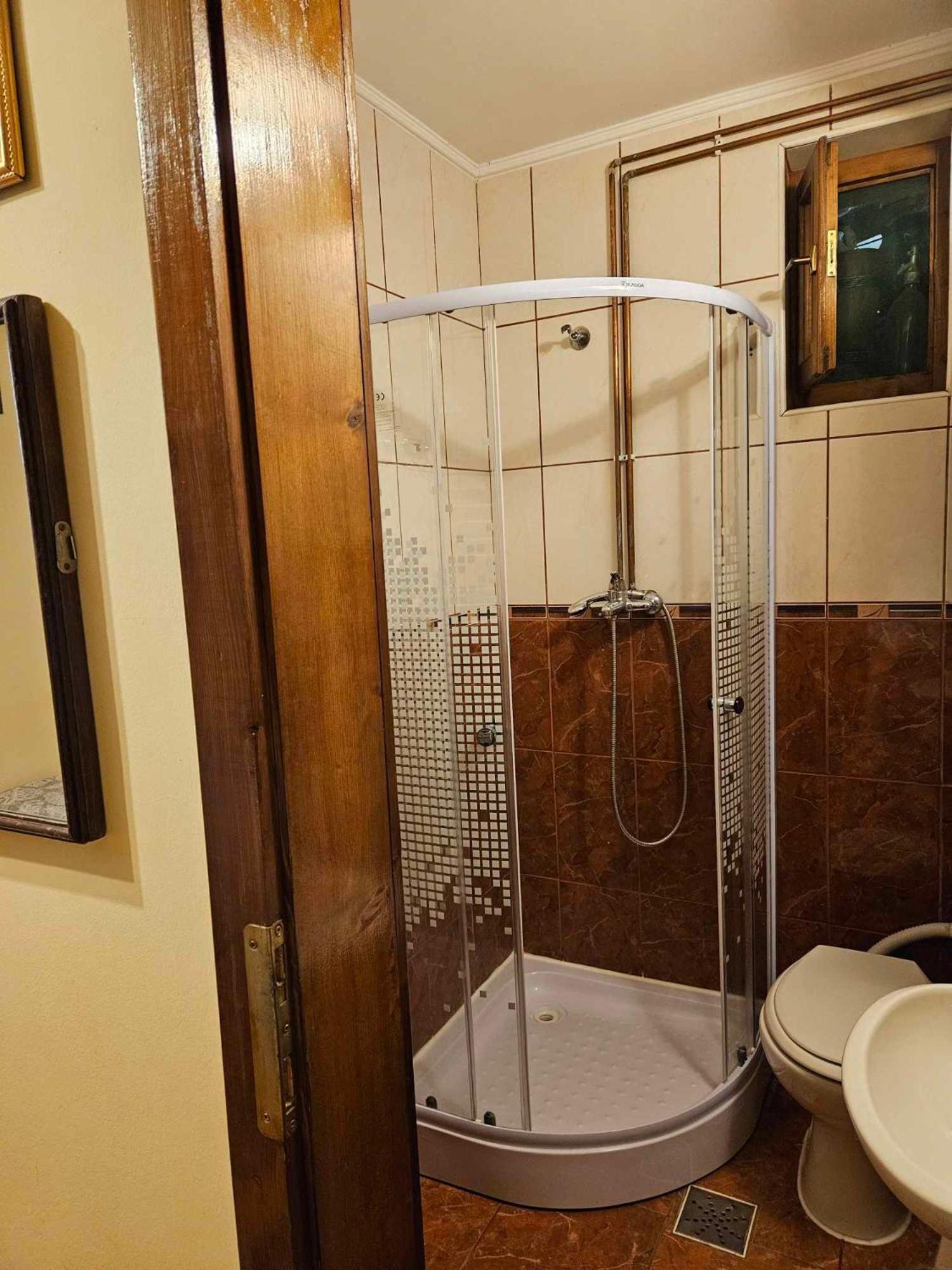 Panzio Anett Bed & Breakfast Pietroasa  Екстериор снимка