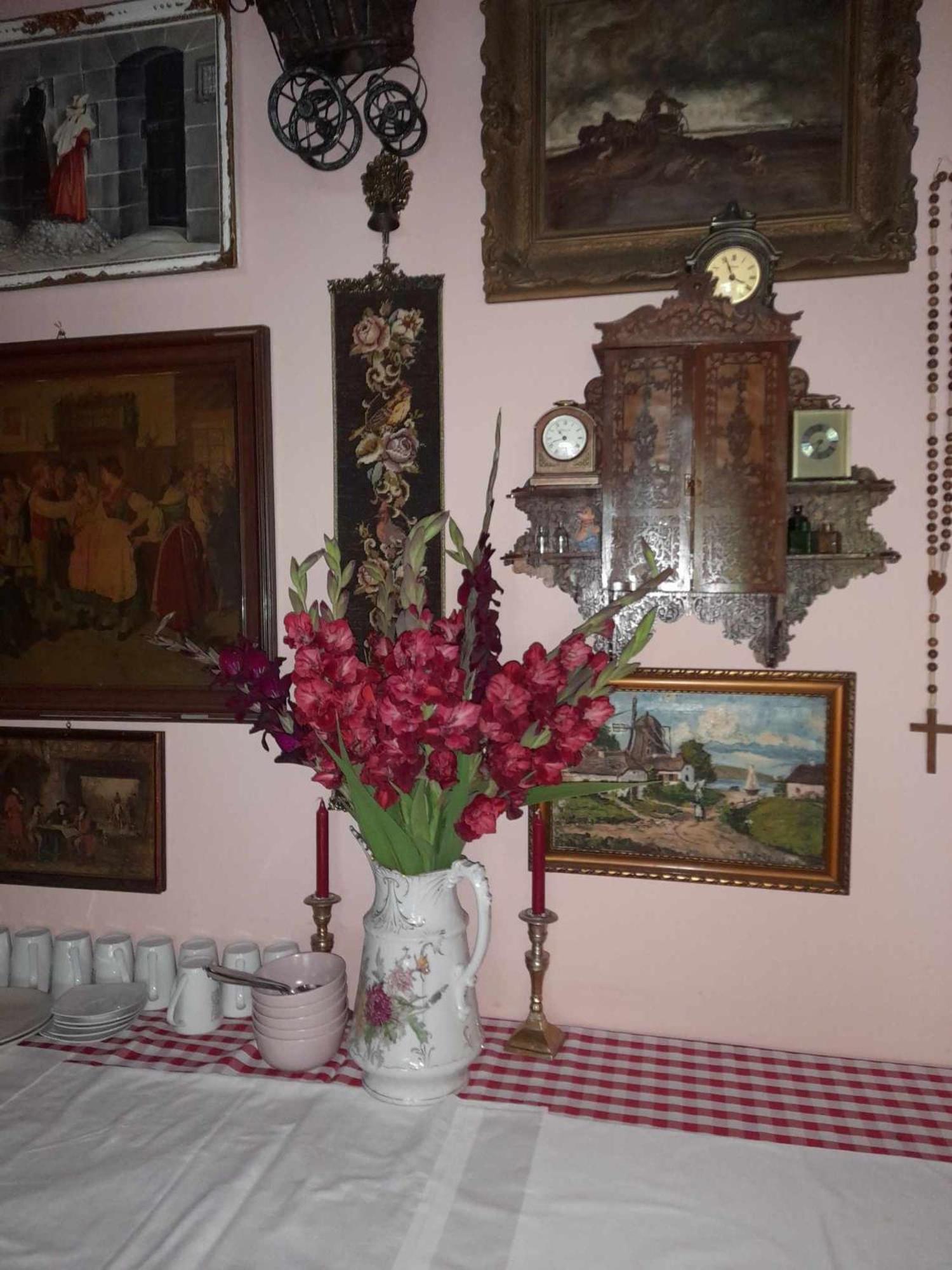 Panzio Anett Bed & Breakfast Pietroasa  Екстериор снимка